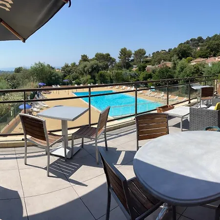 Holidays * La Croix-Valmer